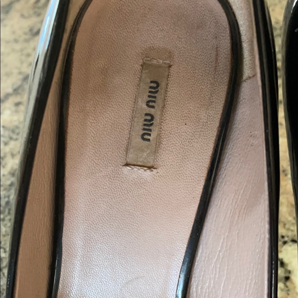 Miu Miu Patent Leather Pumps - Picture 3 of 7